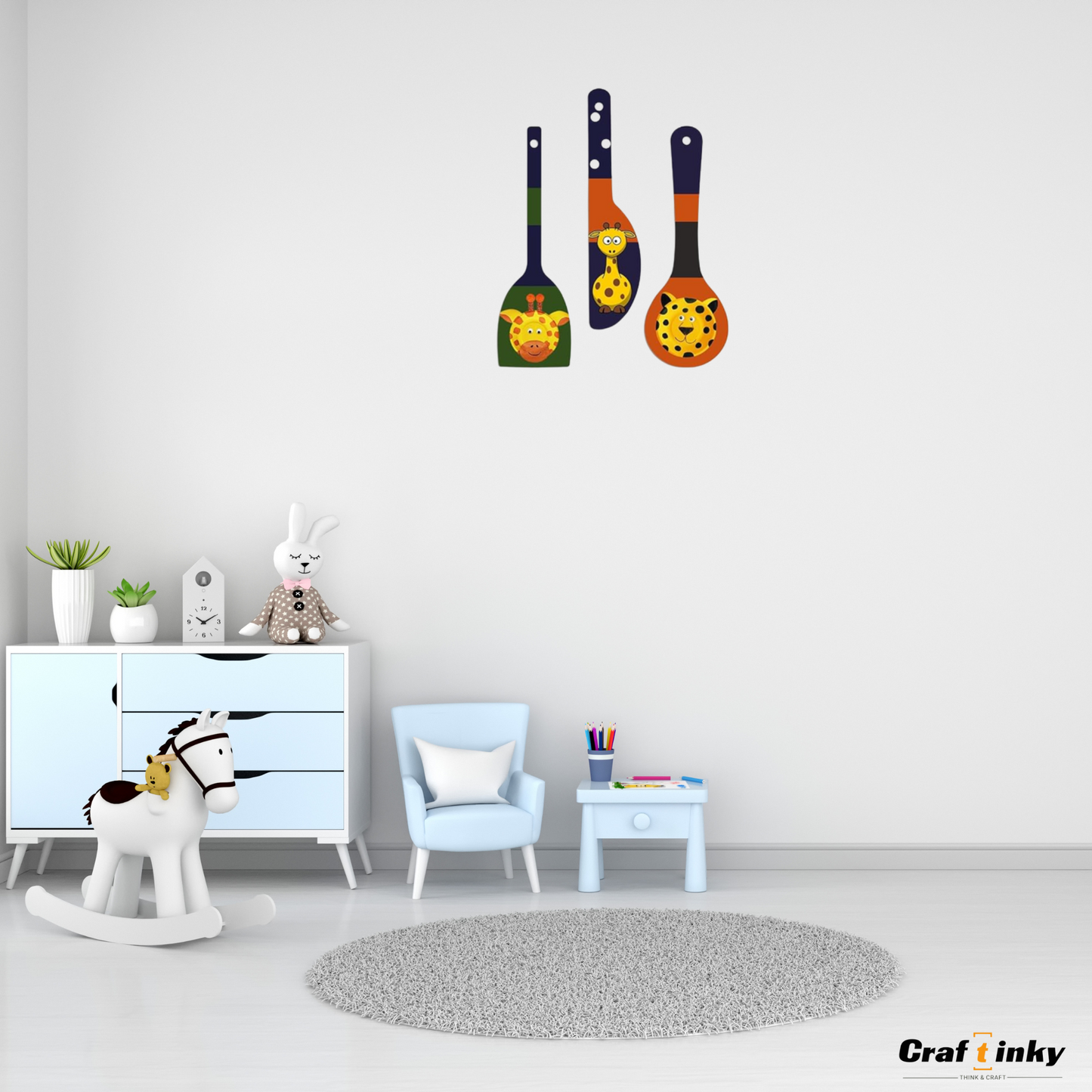 Giraffe Family Spoon Shape Wall Hanging Set 3 piece Engineered Wood Decor