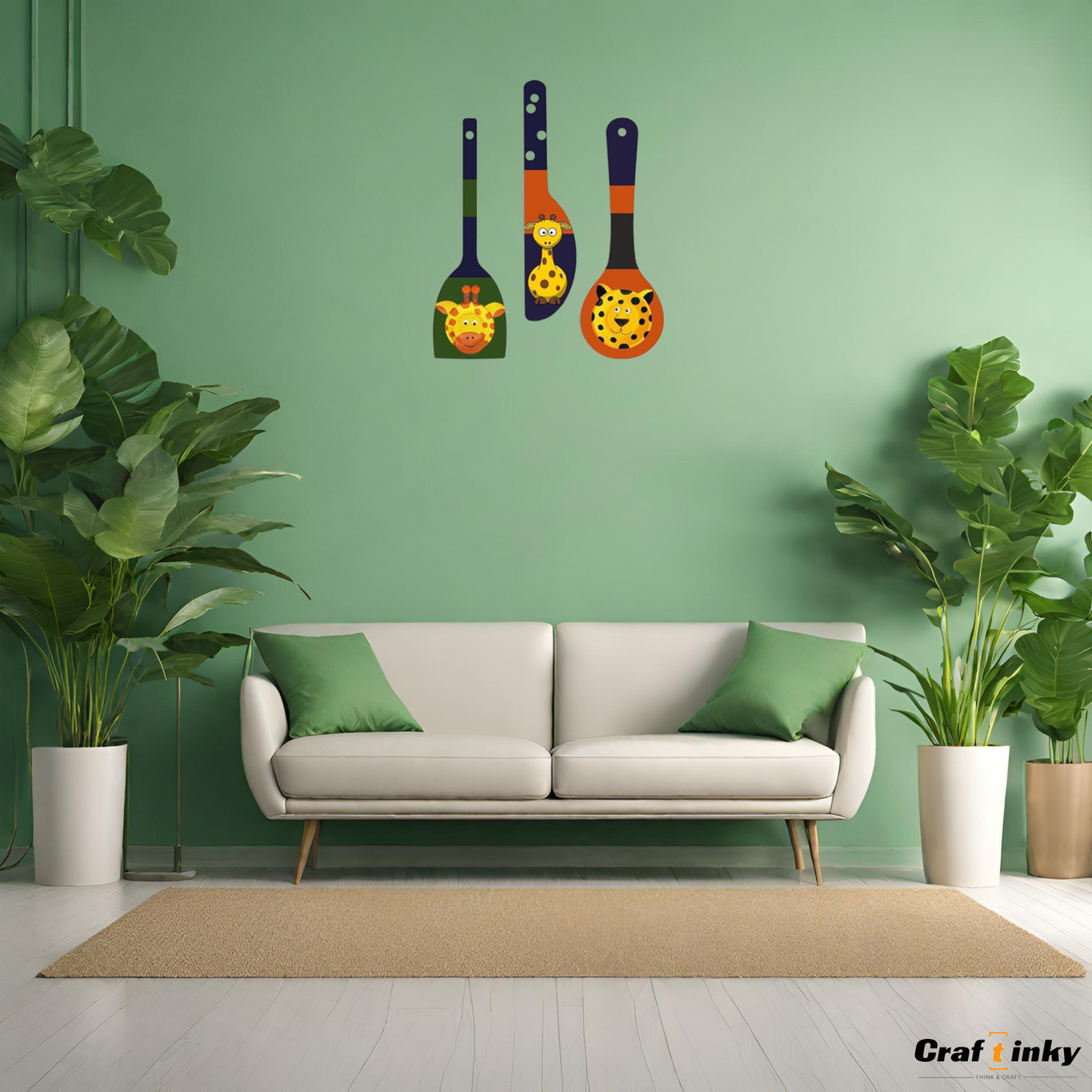 Giraffe Family Spoon Shape Wall Hanging Set 3 piece Engineered Wood Decor