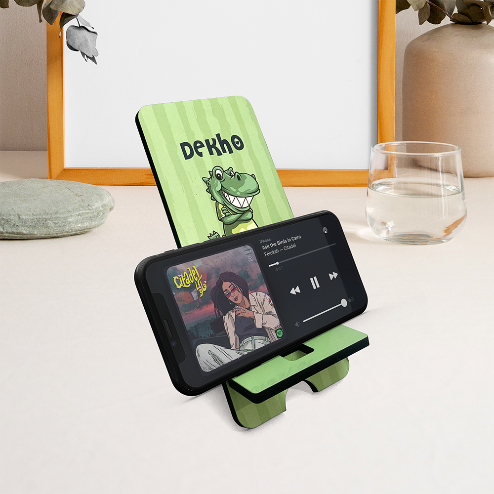"Cute 'Dekho Pyaar Se' Alligator Design Phone Stand - 4x12 Inch Portable Holder"